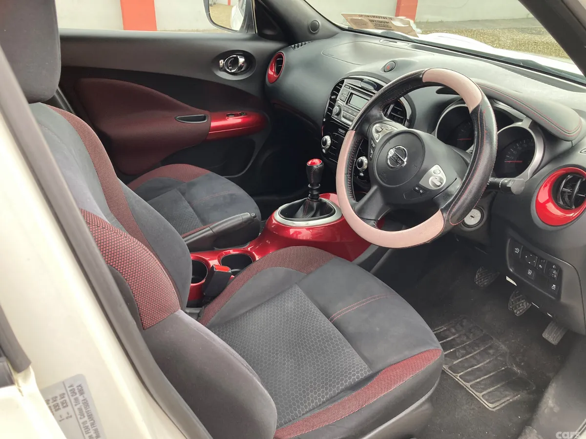 Nissan Juke SUV, Petrol, 2015, White