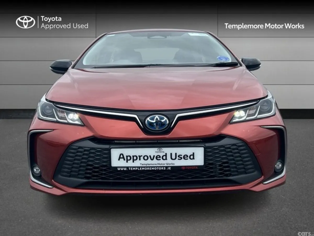 Toyota Corolla Saloon, Petrol Hybrid, 2025, Brown