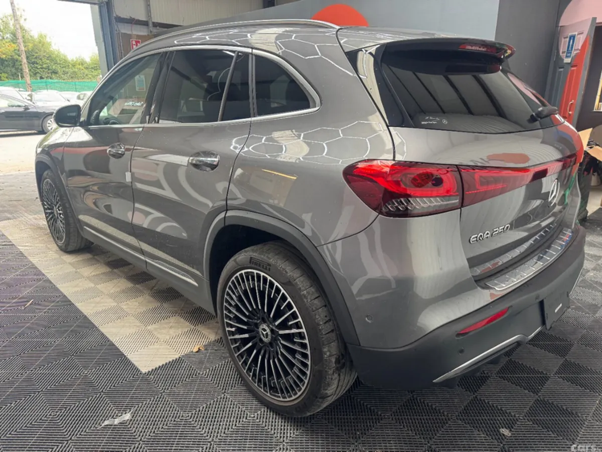 Mercedes-Benz EQA SUV, Electric, 2023, Grey