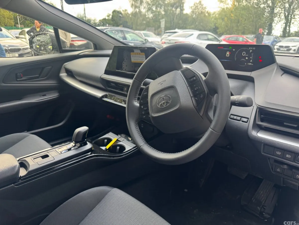 Toyota Prius Saloon, Unknown, 2026, White