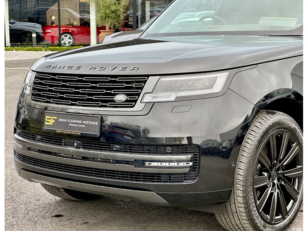 Land Rover Range Rover Estate, Petrol Hybrid, 2026, Black
