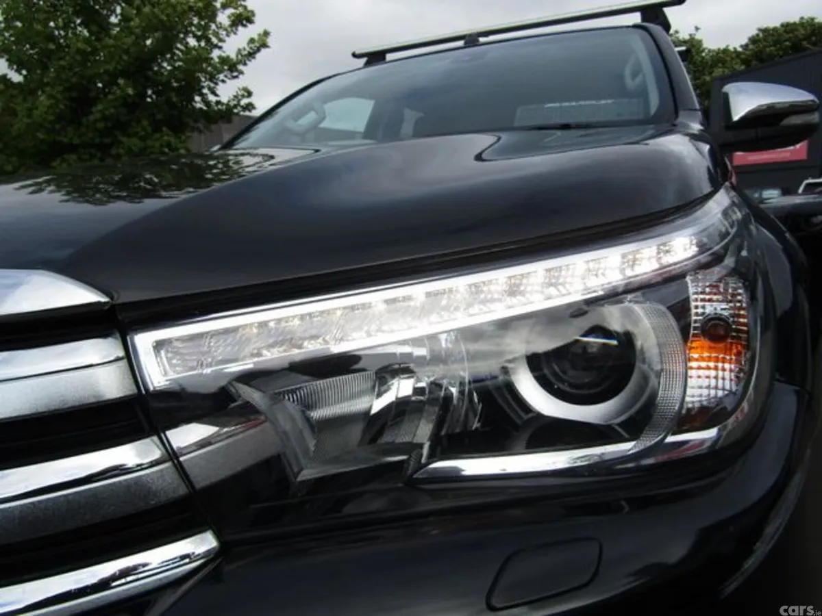Toyota Hilux Pick Up, Diesel, 2017, Black