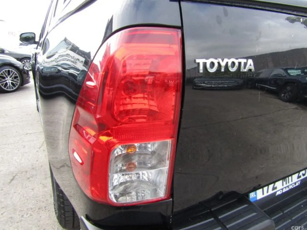 Toyota Hilux Pick Up, Diesel, 2017, Black