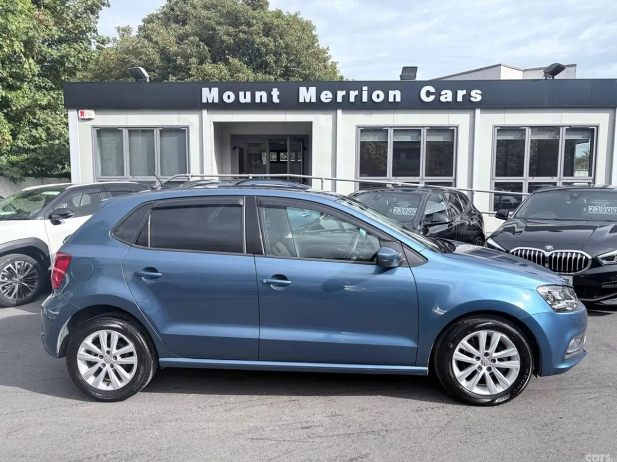 Volkswagen Polo Hatchback, Petrol, 2017, Blue