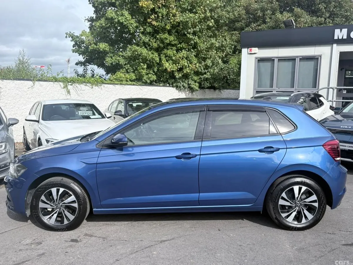 Volkswagen Polo Hatchback, Petrol, 2021, Blue