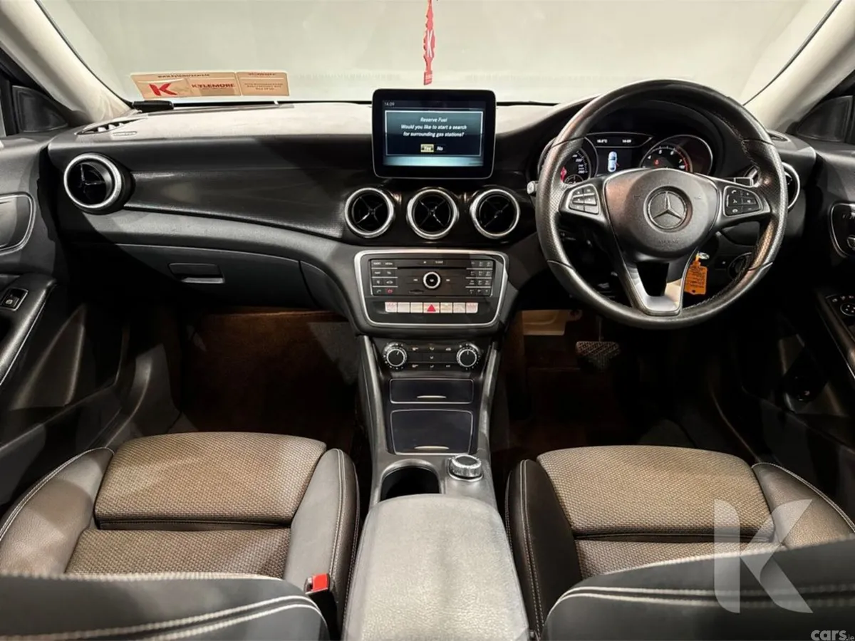 Mercedes-Benz CLA Saloon, Petrol, 2017, Blue