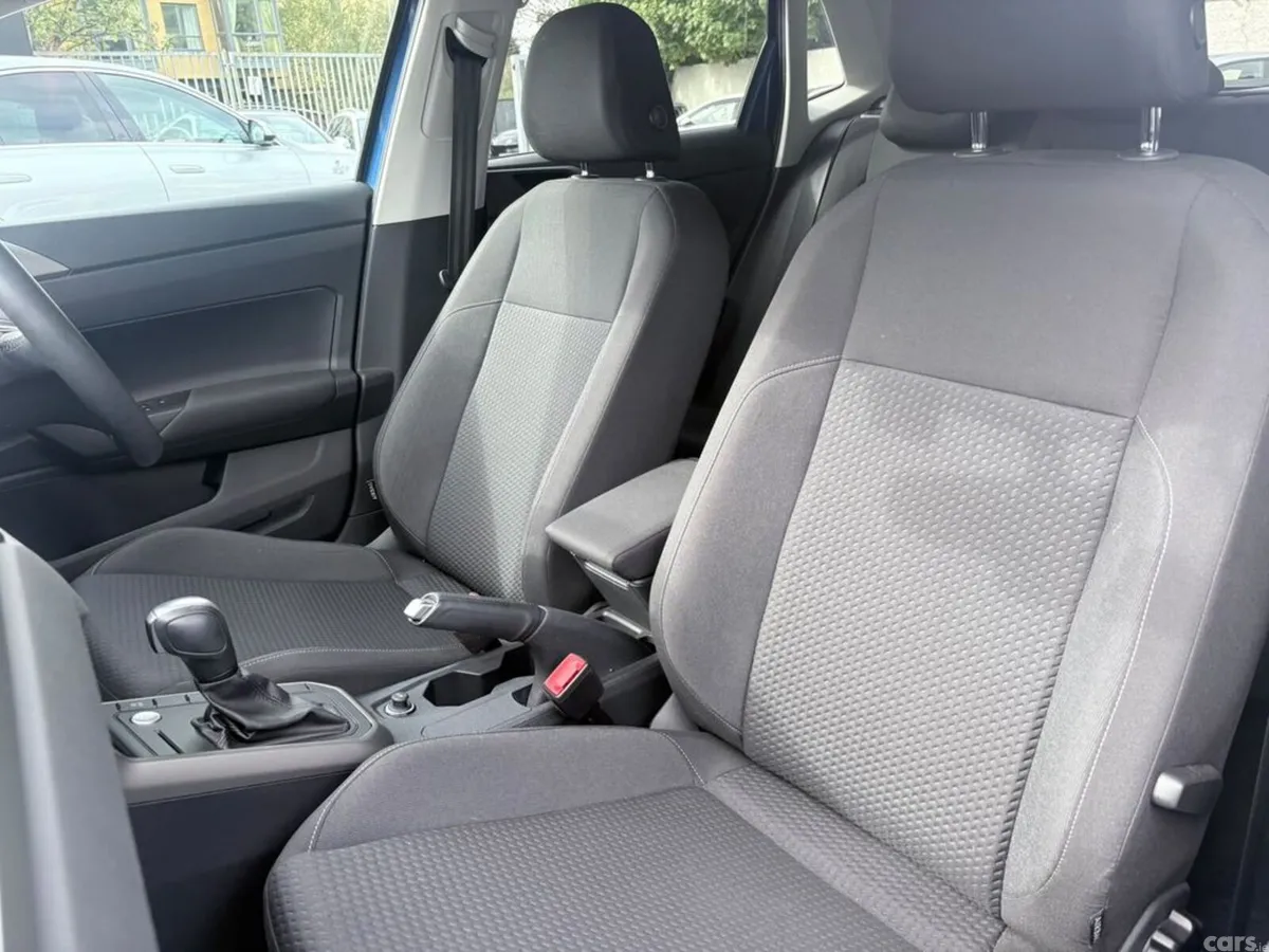 Volkswagen Polo Hatchback, Petrol, 2021, Blue