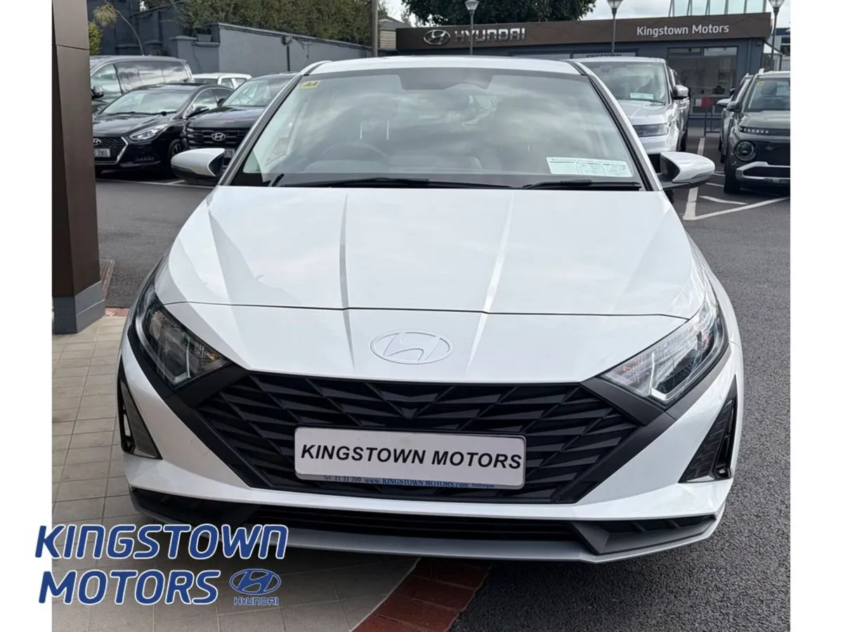 Hyundai i20 Hatchback, Petrol, 2026, White