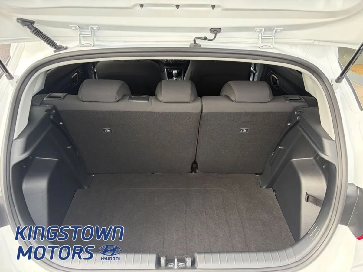 Hyundai i20 Hatchback, Petrol, 2026, White