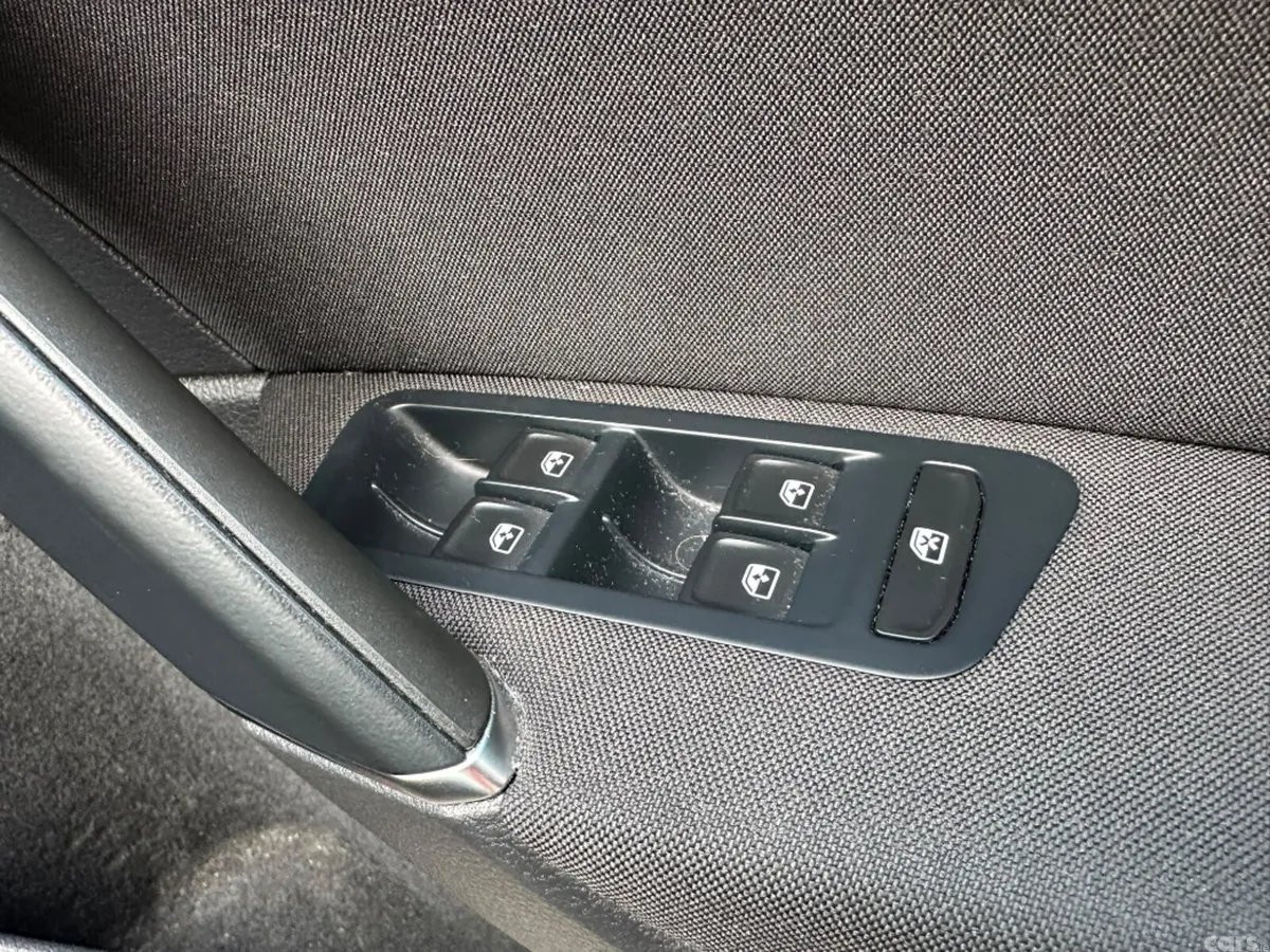 Volkswagen Golf Estate, Petrol, 2018, Black
