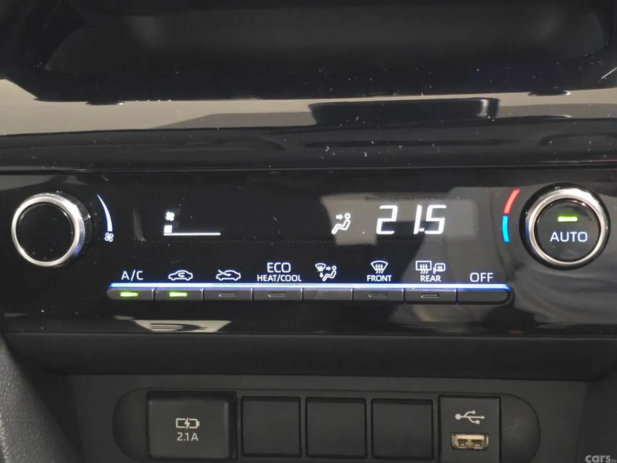 Toyota Yaris Cross SUV, Petrol Hybrid, 2021, Black