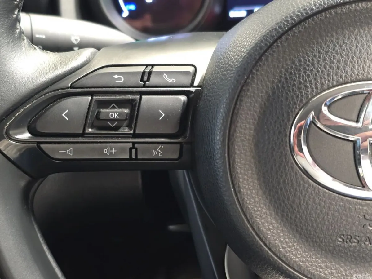 Toyota Yaris Cross SUV, Petrol Hybrid, 2021, Black