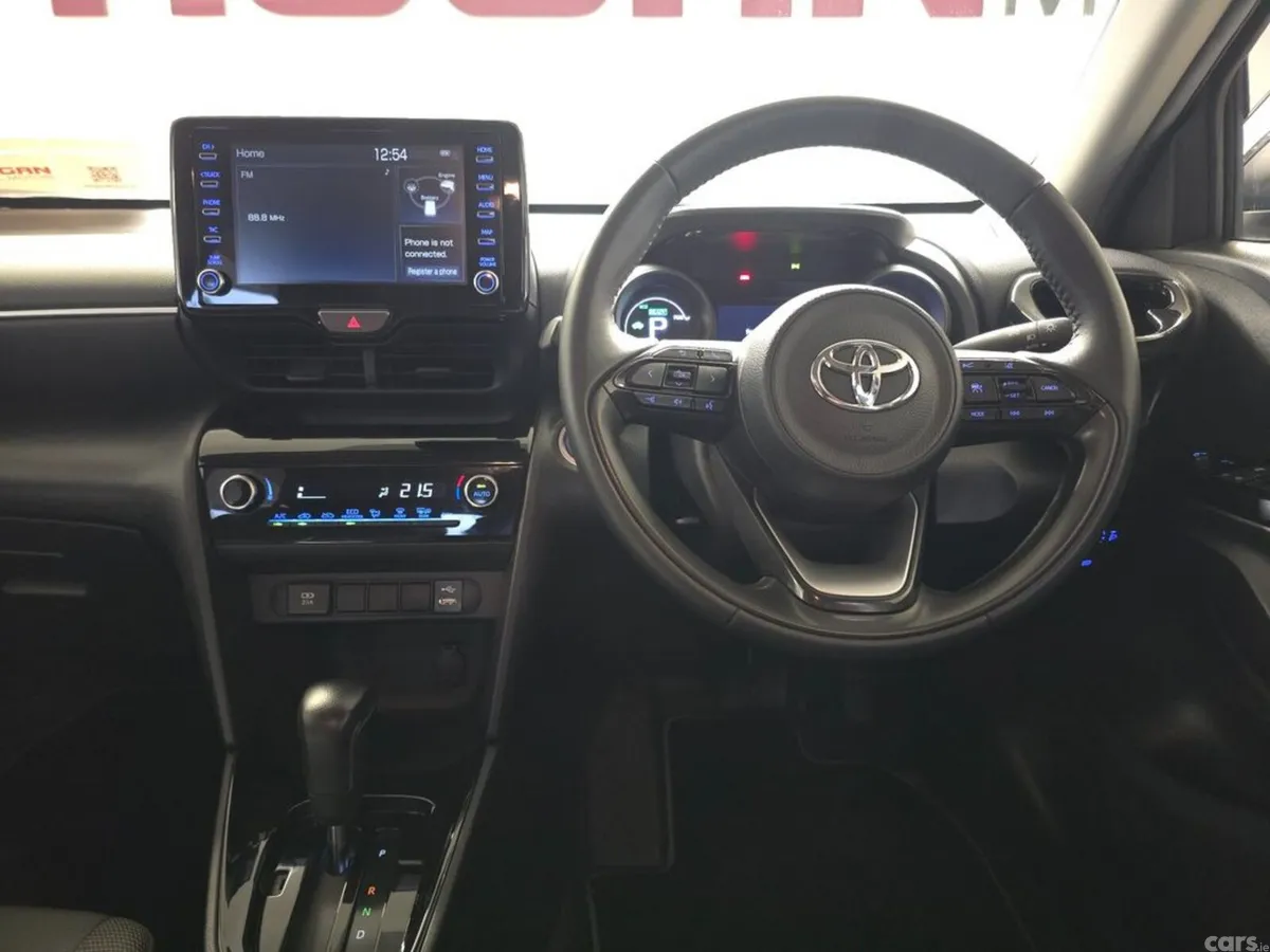 Toyota Yaris Cross SUV, Petrol Hybrid, 2021, Black
