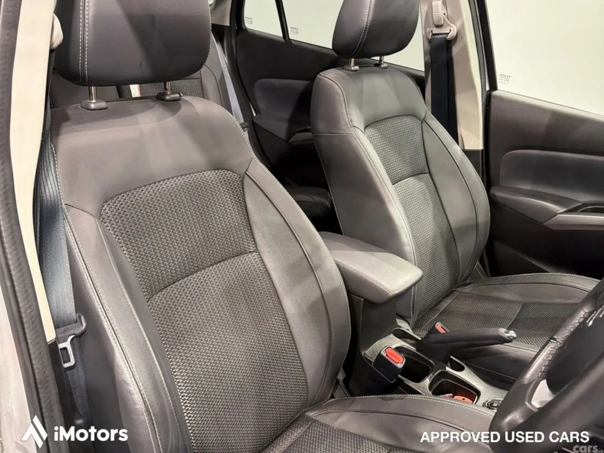 Suzuki SX4 SUV, Petrol, 2023, Grey