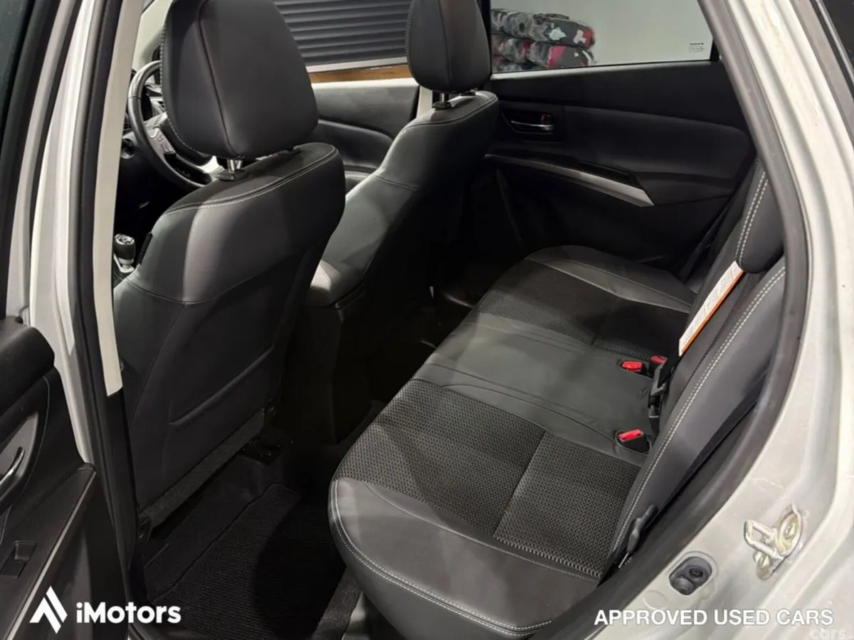 Suzuki SX4 SUV, Petrol, 2023, Grey