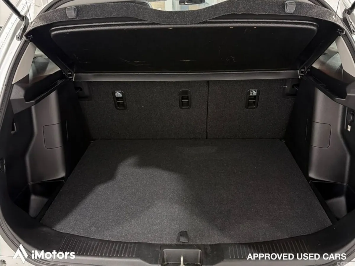 Suzuki SX4 SUV, Petrol, 2023, Grey