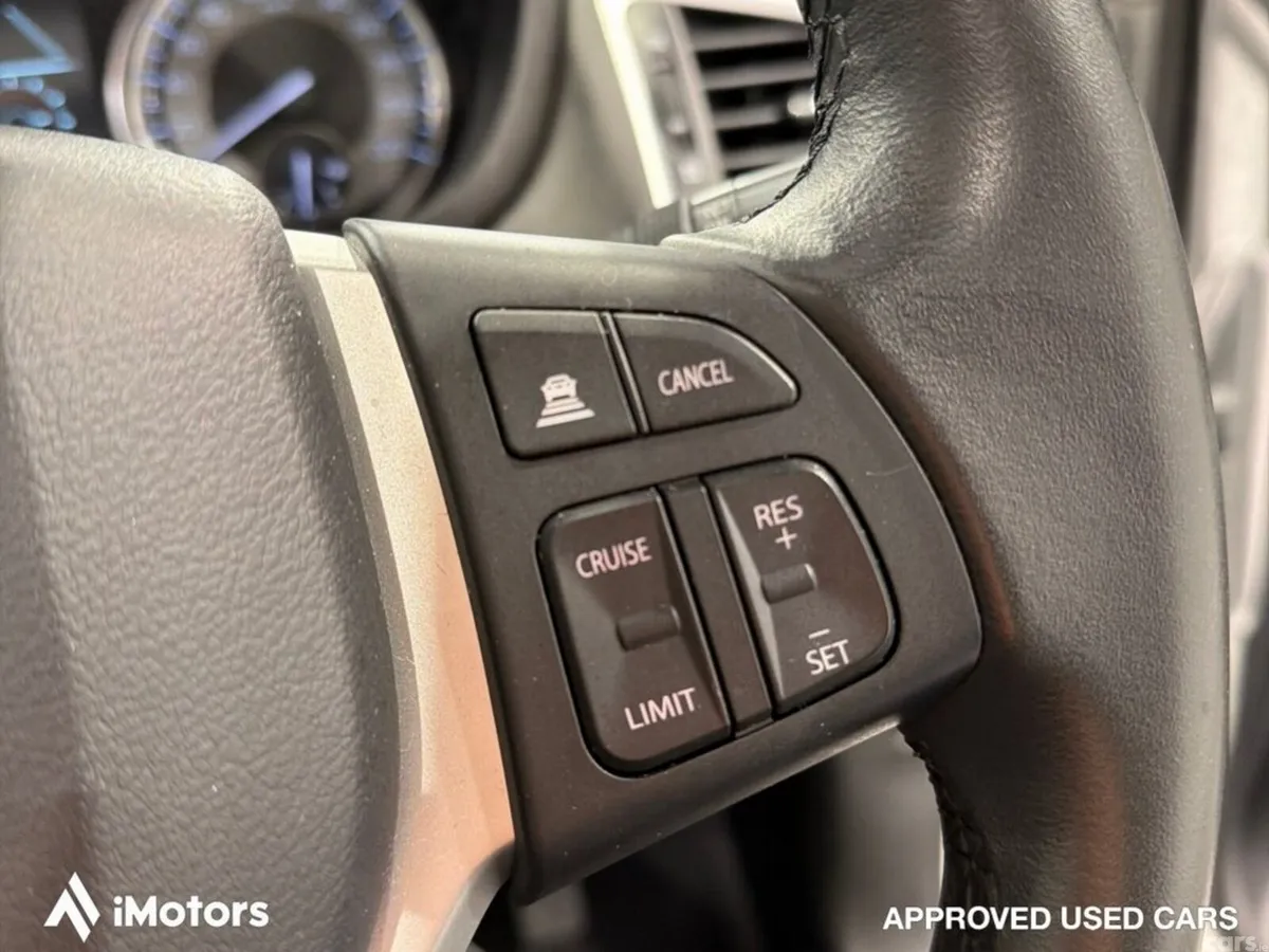 Suzuki SX4 SUV, Petrol, 2023, Grey