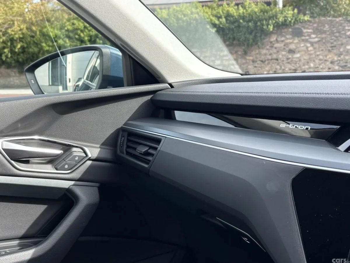Audi Q8 e-tron Estate, Electric, 2024, Blue