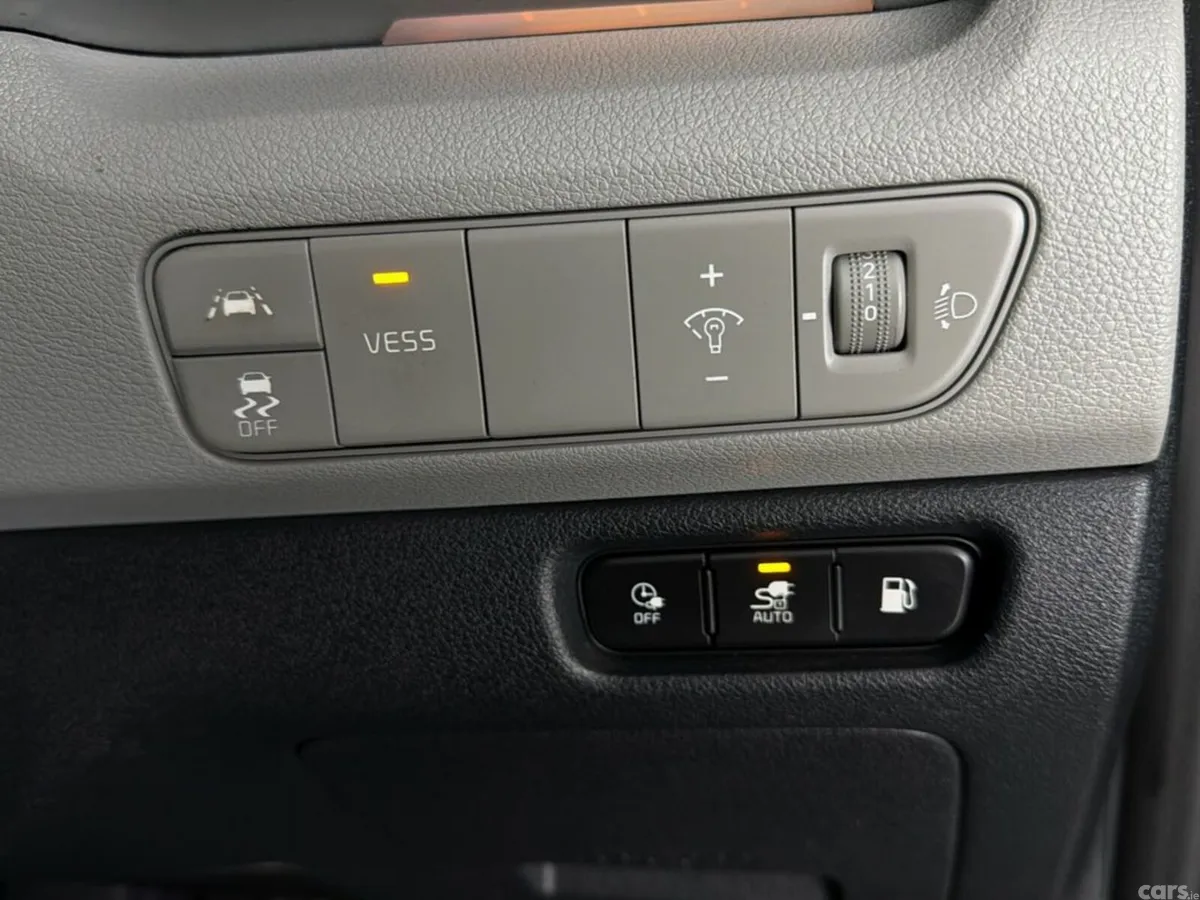 Kia Niro Hatchback, Petrol Plug-in Hybrid, 2021, Grey