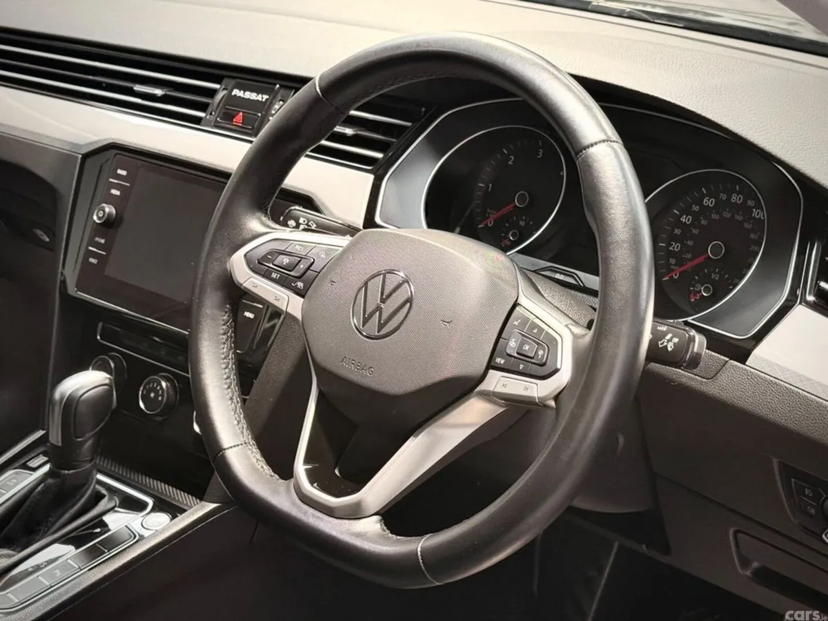 Volkswagen Passat Saloon, Diesel, 2022, Black