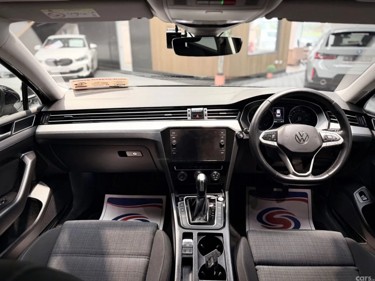 Volkswagen Passat Saloon, Diesel, 2022, Black