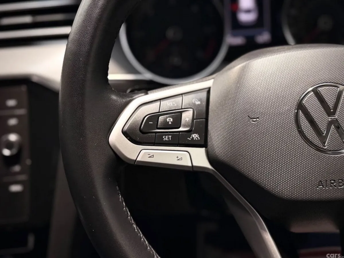 Volkswagen Passat Saloon, Diesel, 2022, Black
