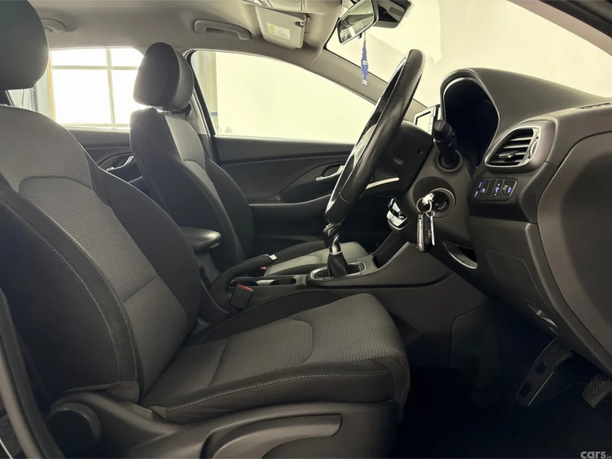 Hyundai i30 Hatchback, Petrol, 2020, Black