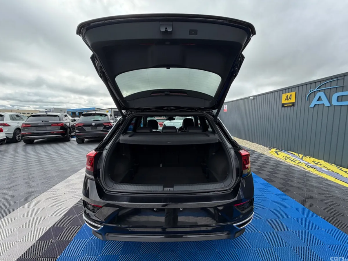 Volkswagen T-Roc SUV, Diesel, 2021, Black