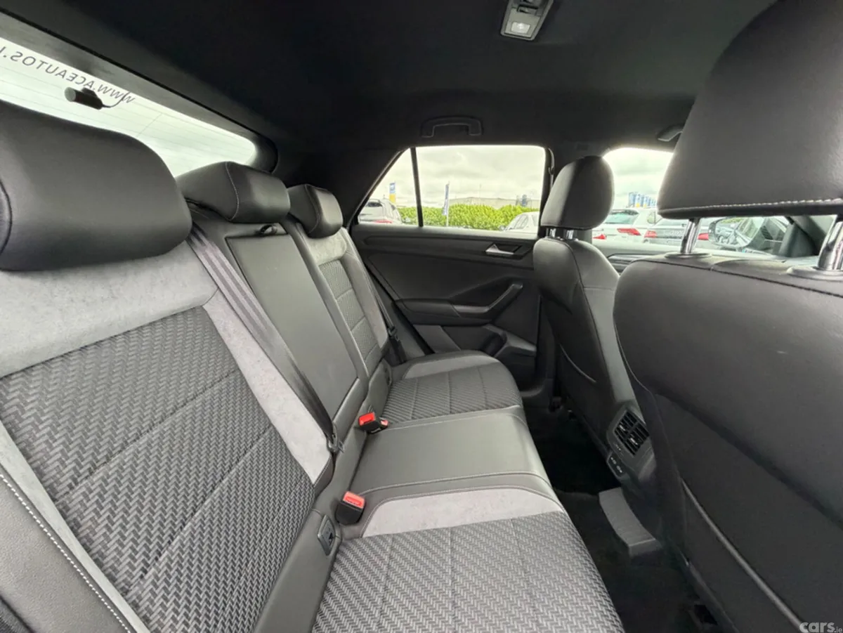 Volkswagen T-Roc SUV, Diesel, 2021, Black