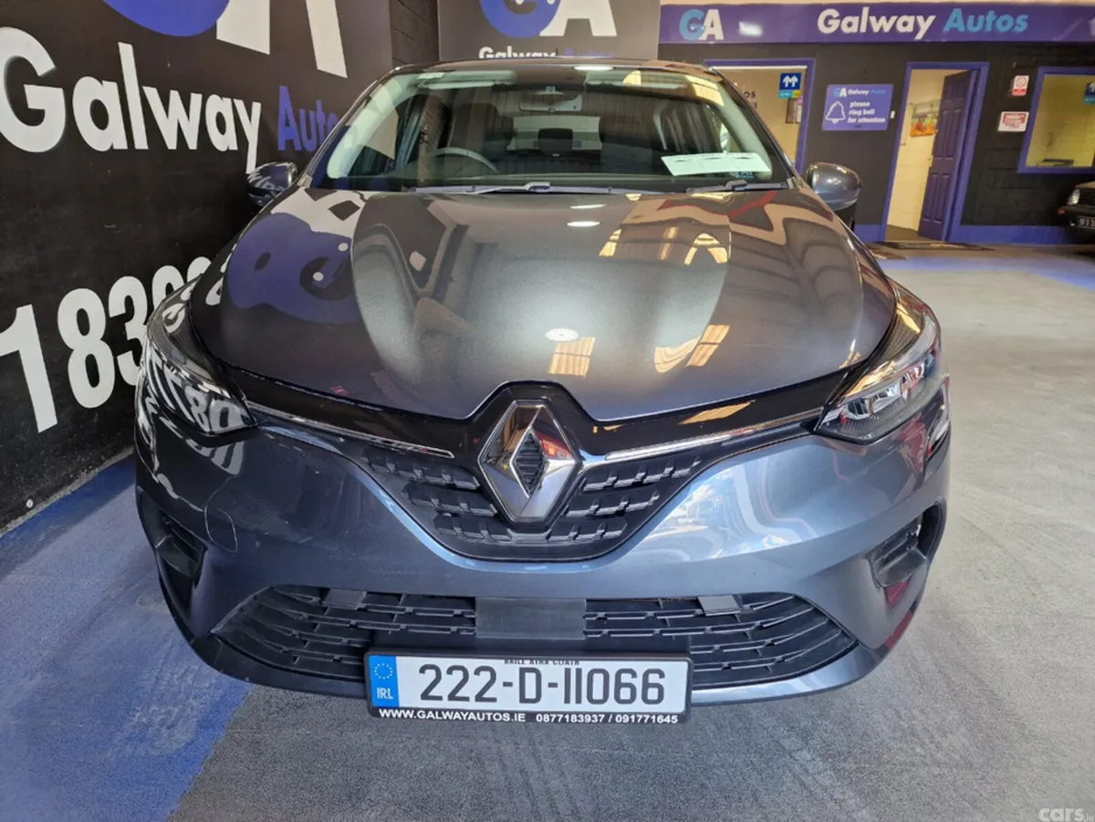 Renault Clio Hatchback, Petrol, 2022, Grey