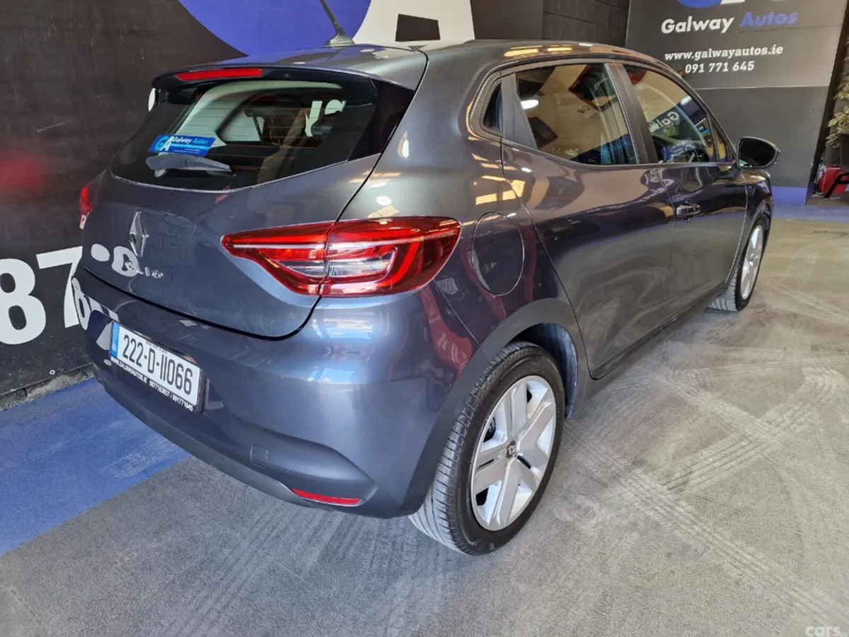 Renault Clio Hatchback, Petrol, 2022, Grey