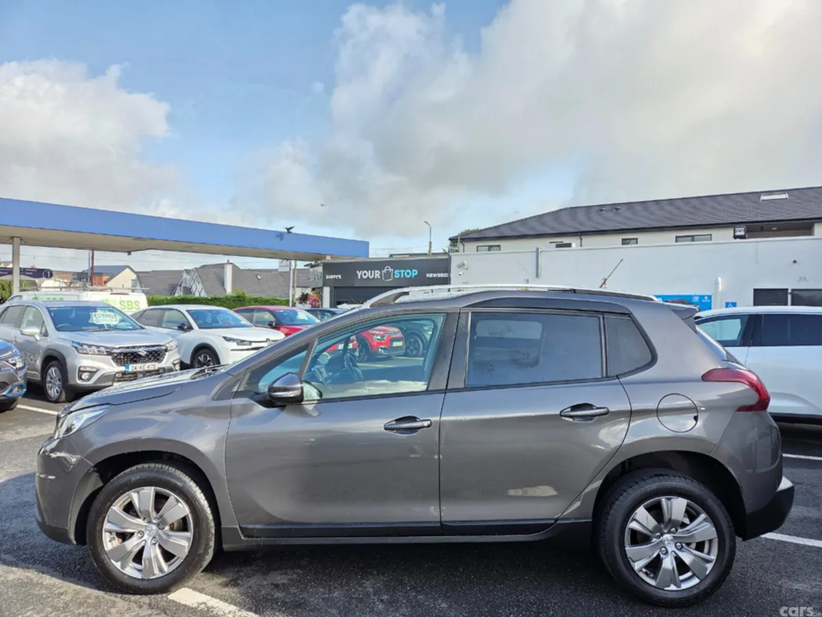 Peugeot 2008 Estate, Diesel, 2020, Grey