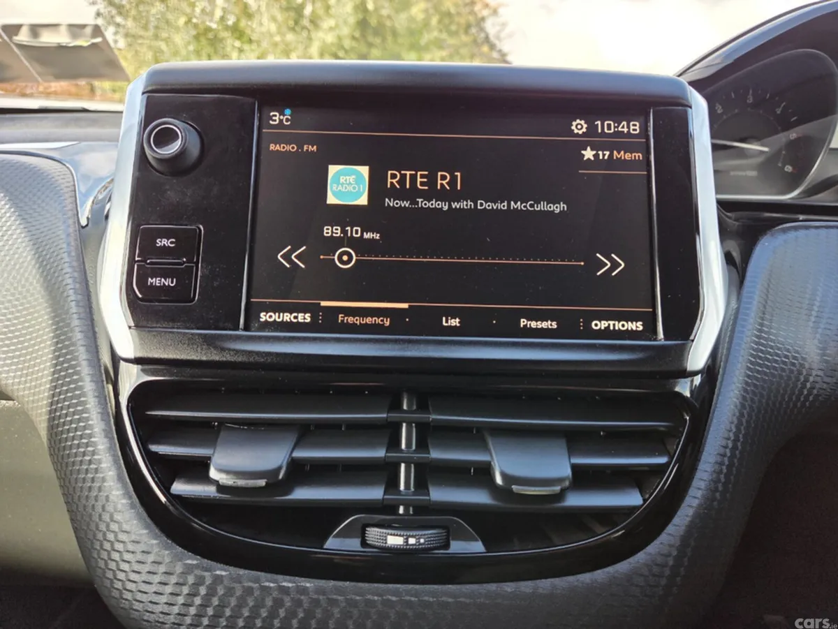 Peugeot 2008 Estate, Diesel, 2020, Grey