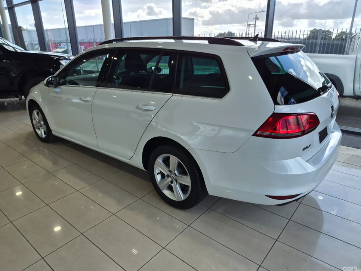 Volkswagen Golf Estate, Petrol, 2015, White