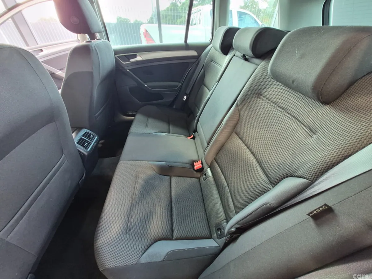 Volkswagen Golf Estate, Petrol, 2015, White