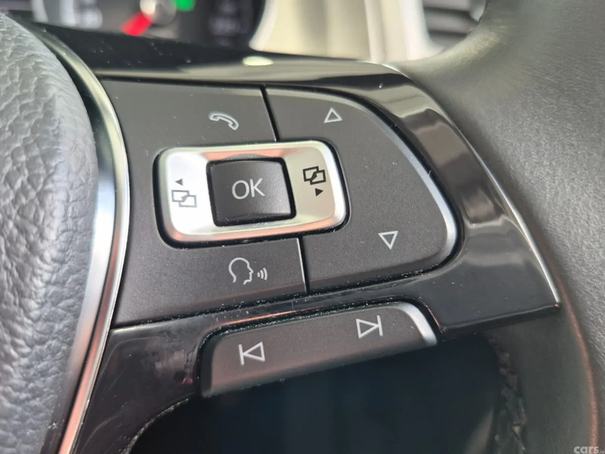 Volkswagen Golf Estate, Petrol, 2015, White