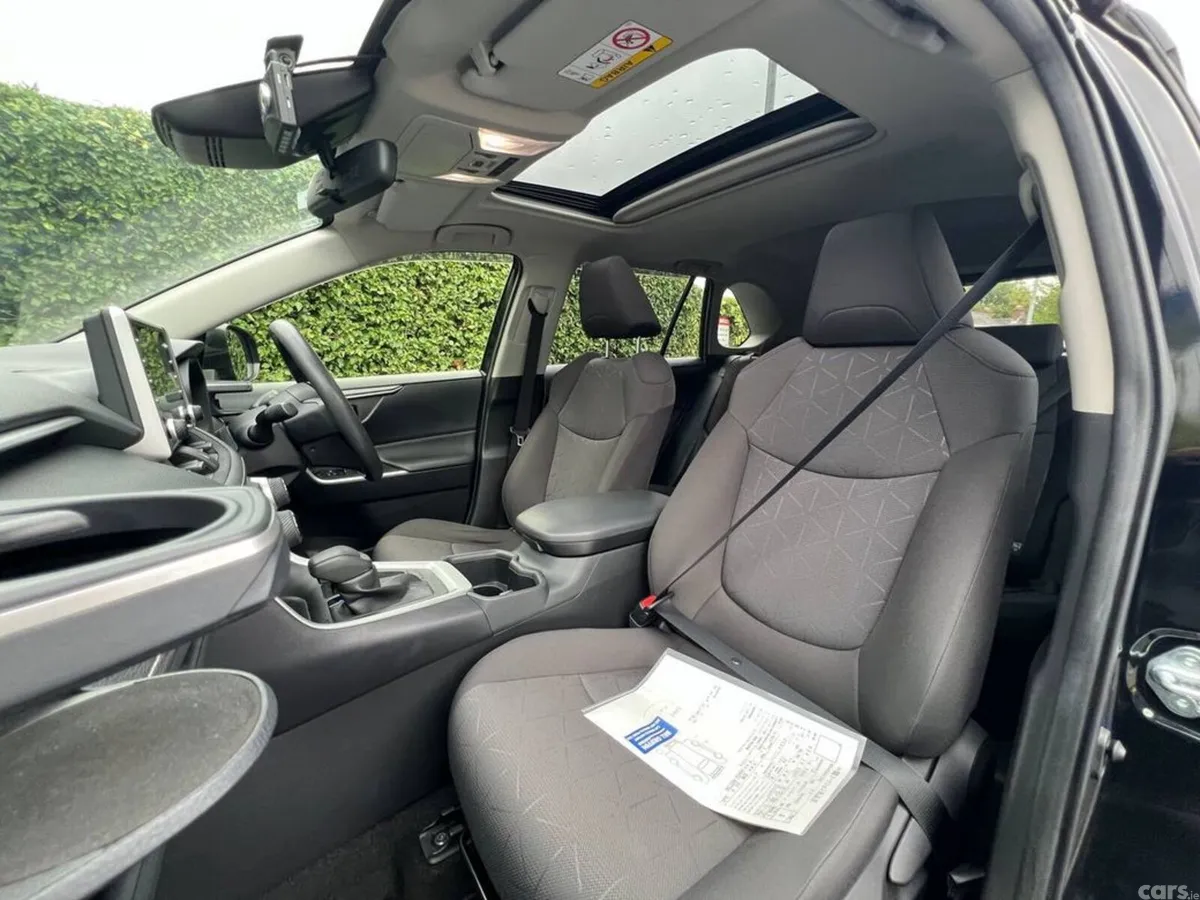 Toyota RAV4 SUV, Petrol Hybrid, 2022, Black