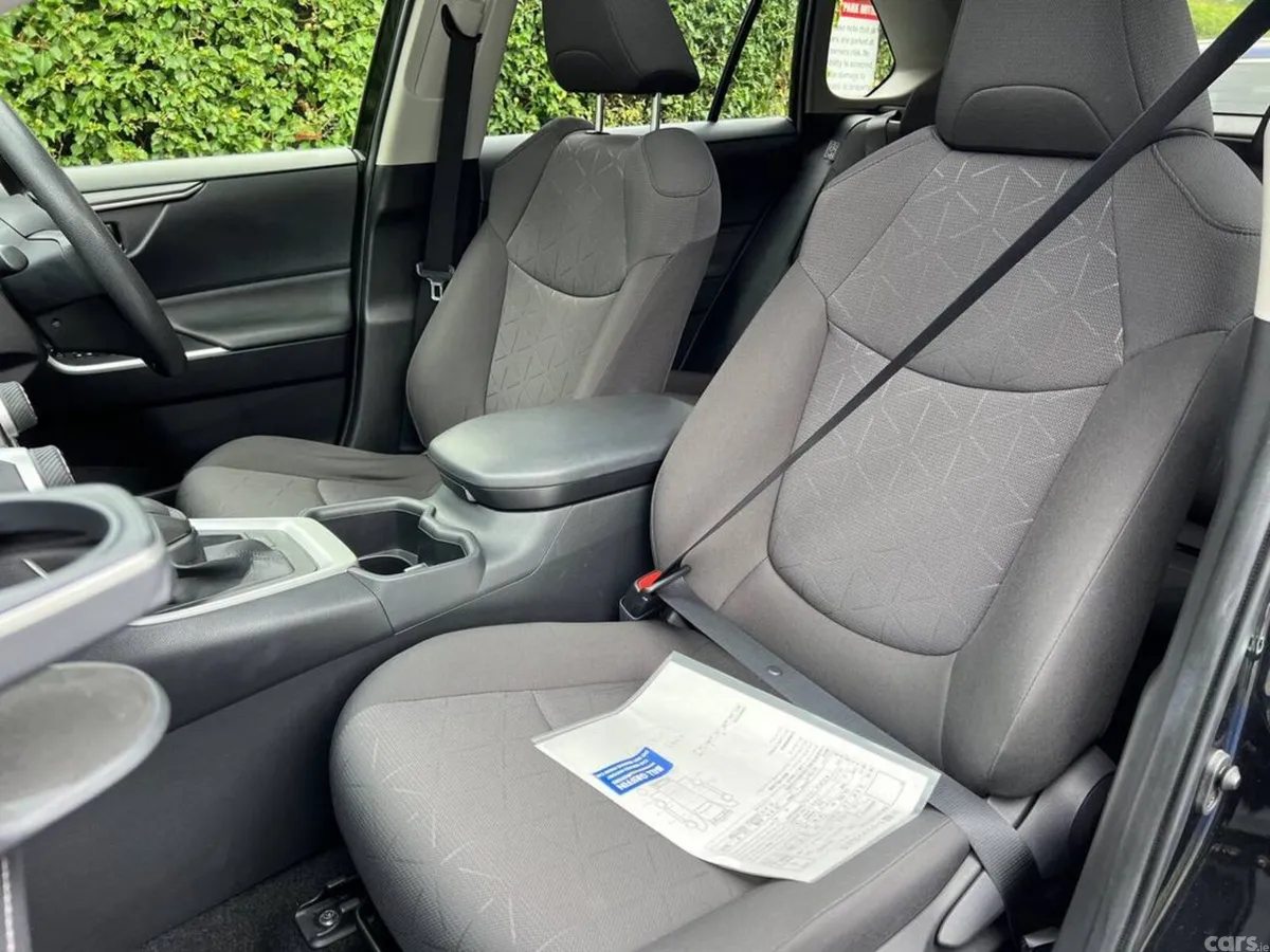Toyota RAV4 SUV, Petrol Hybrid, 2022, Black