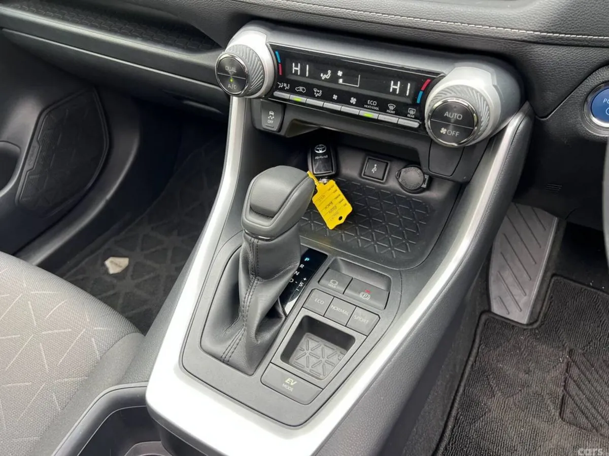 Toyota RAV4 SUV, Petrol Hybrid, 2022, Black