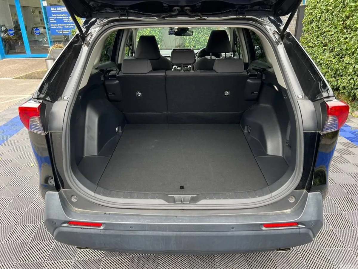 Toyota RAV4 SUV, Petrol Hybrid, 2022, Black