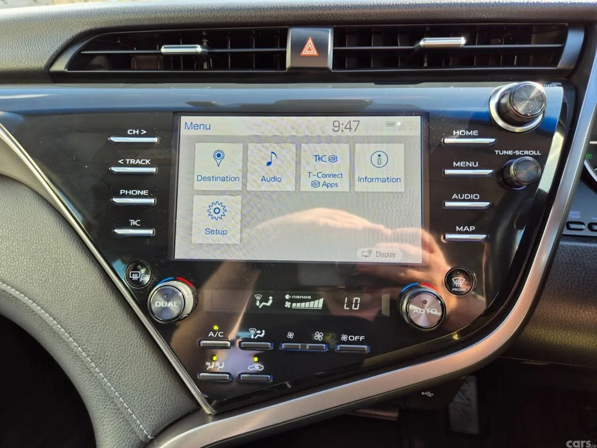 Toyota Camry Saloon, Petrol Hybrid, 2020, Black