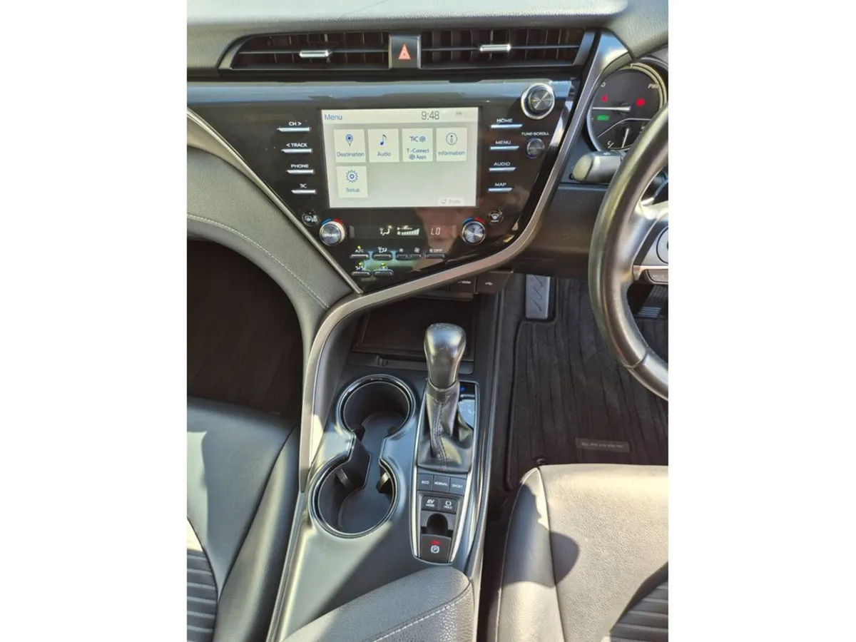 Toyota Camry Saloon, Petrol Hybrid, 2020, Black