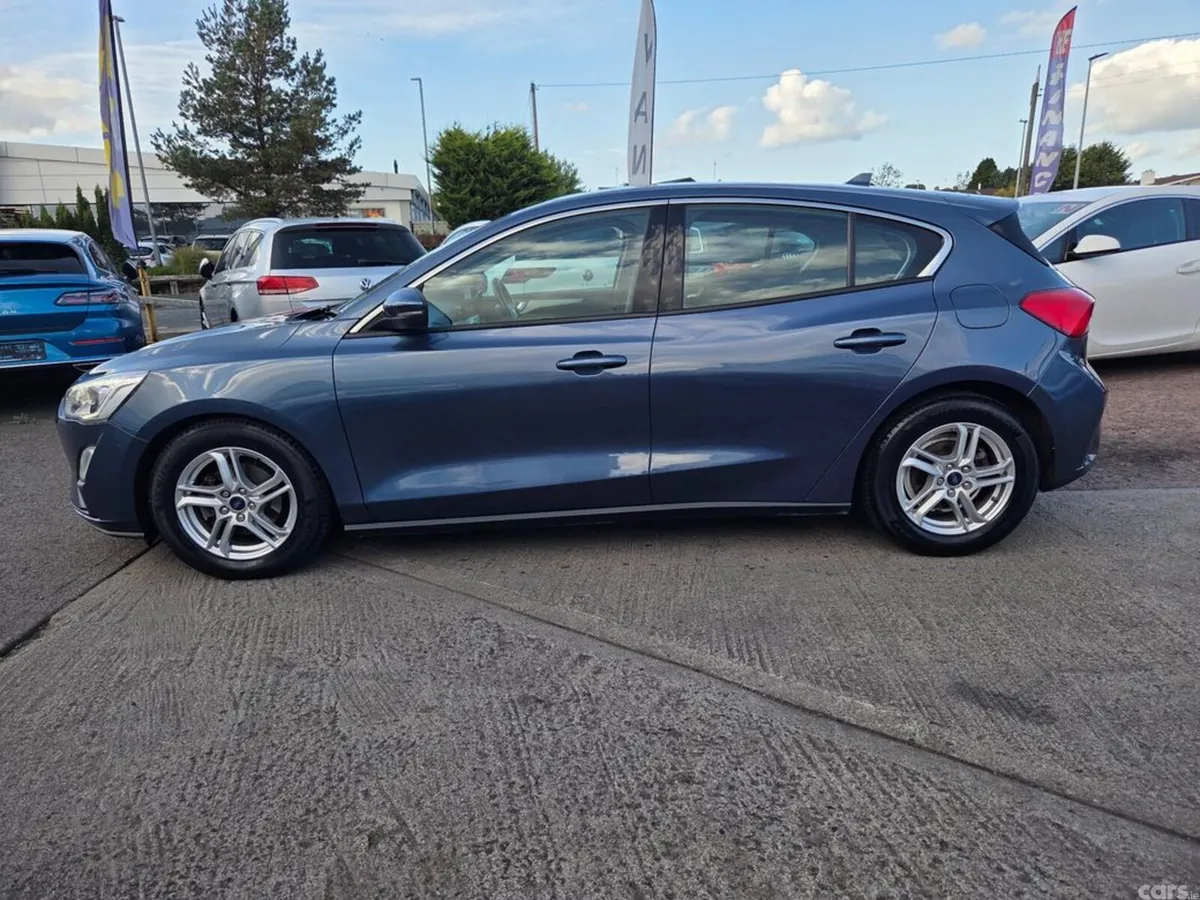 Ford Focus Hatchback, Diesel, 2019, Blue