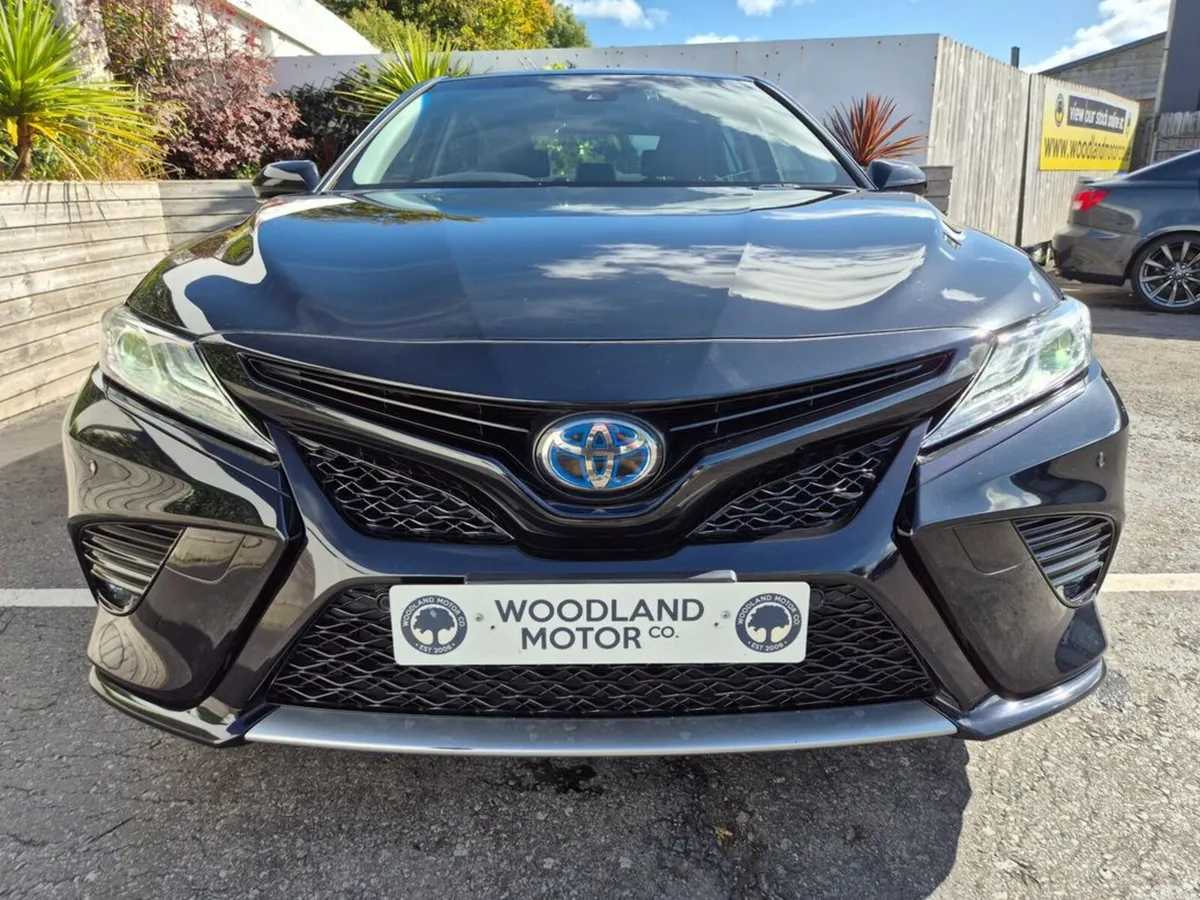 Toyota Camry Saloon, Petrol Hybrid, 2020, Black