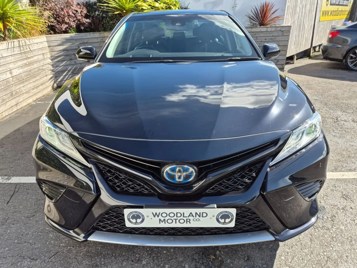 Toyota Camry Saloon, Petrol Hybrid, 2020, Black