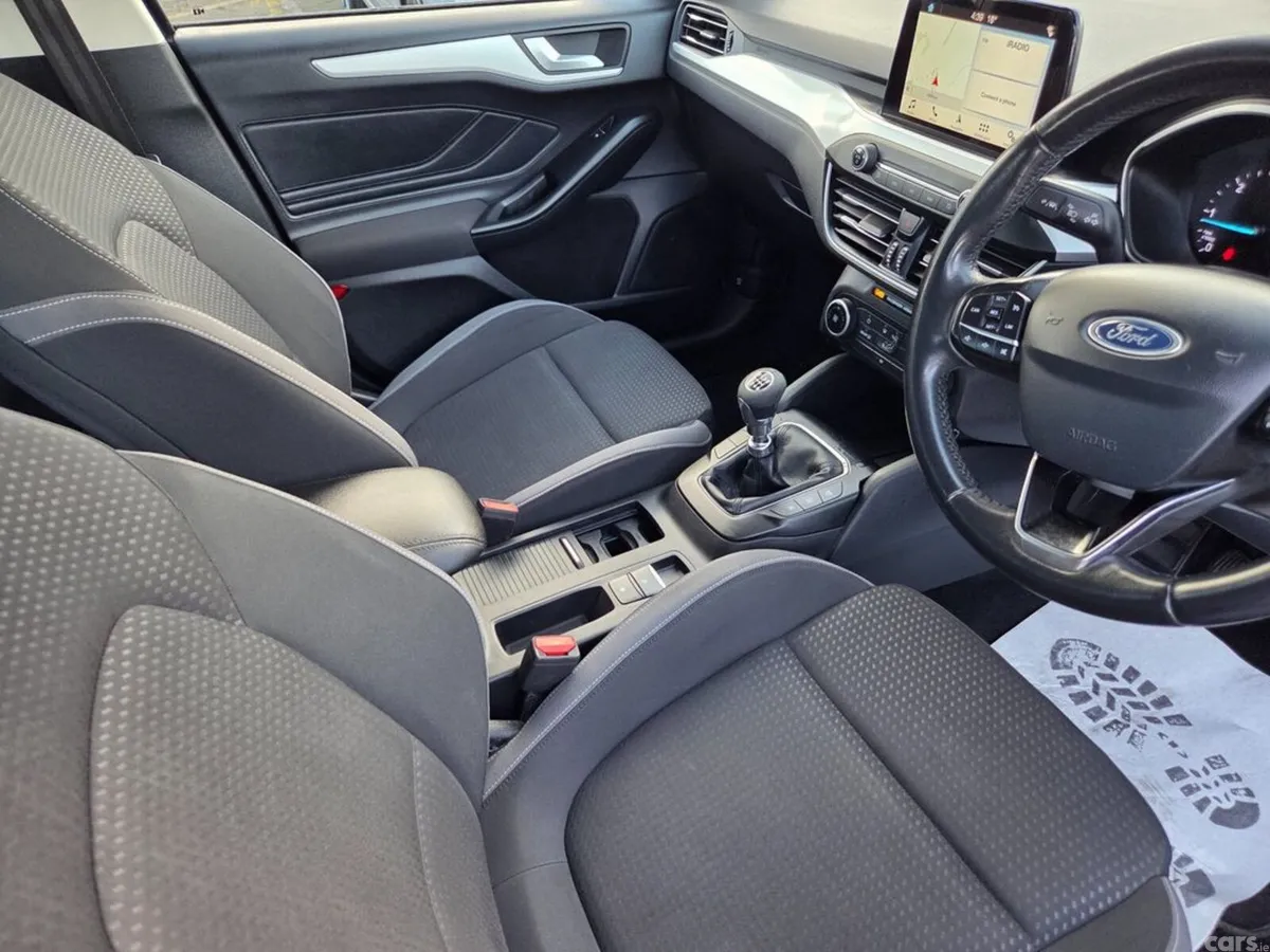 Ford Focus Hatchback, Diesel, 2019, Blue