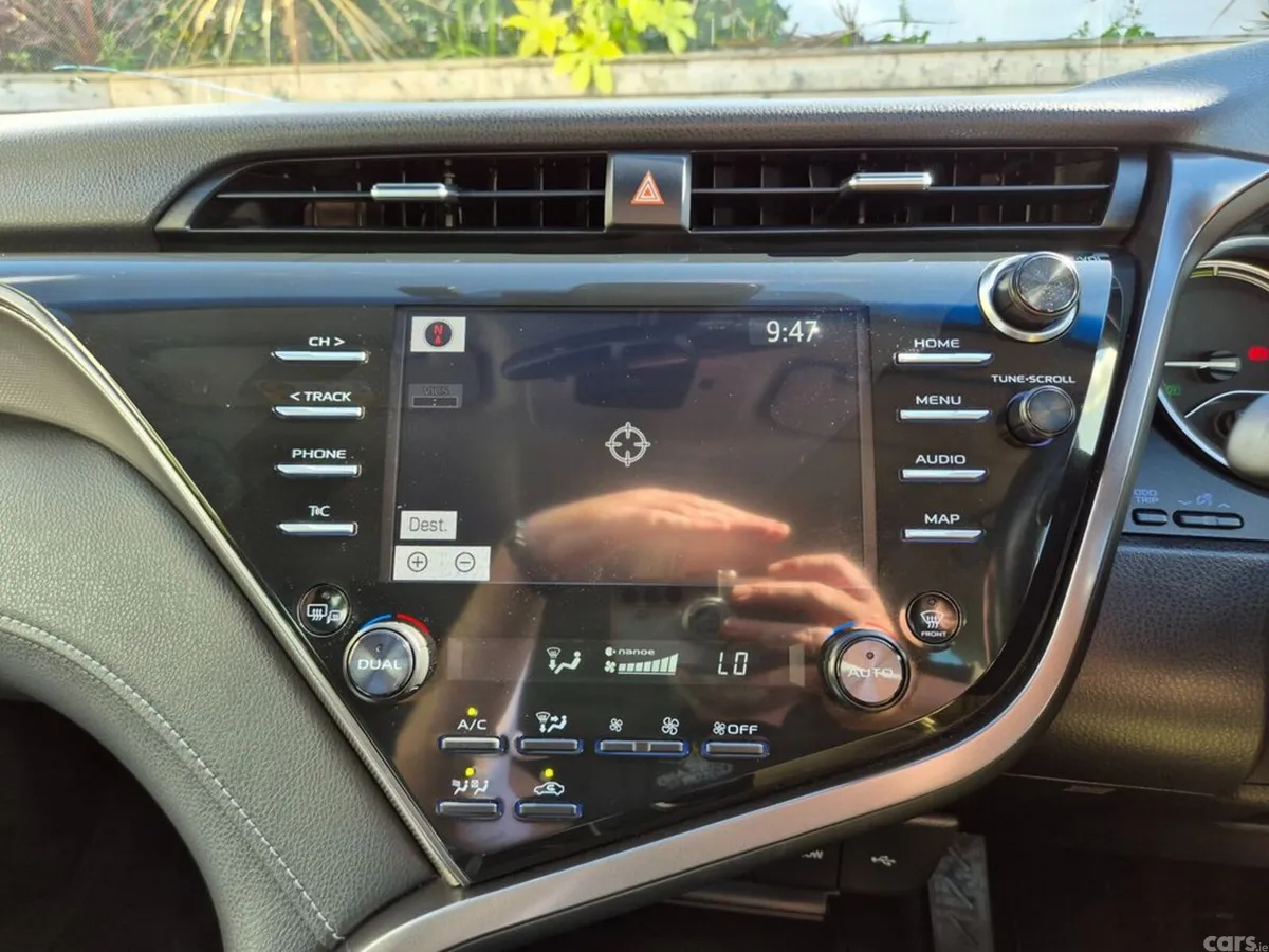 Toyota Camry Saloon, Petrol Hybrid, 2020, Black