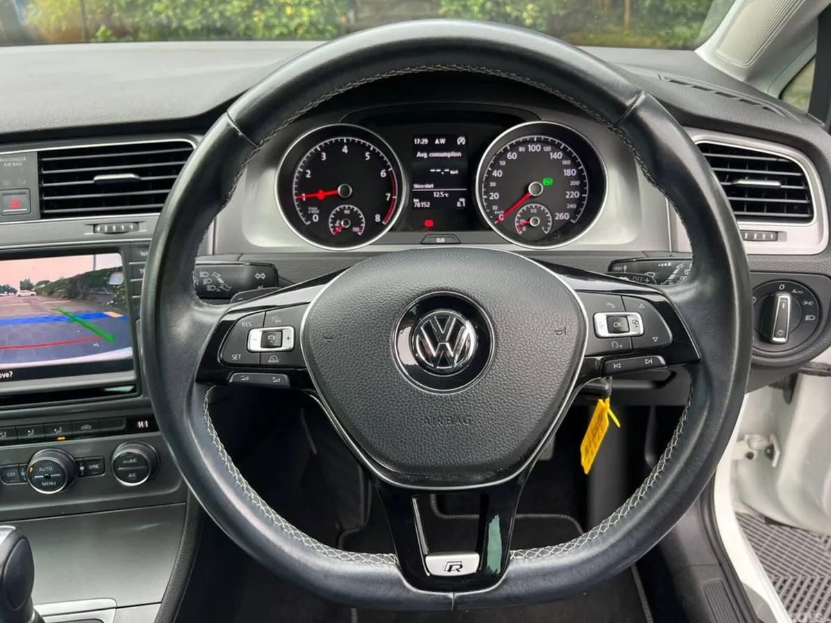 Volkswagen Golf Hatchback, Petrol, 2015, White