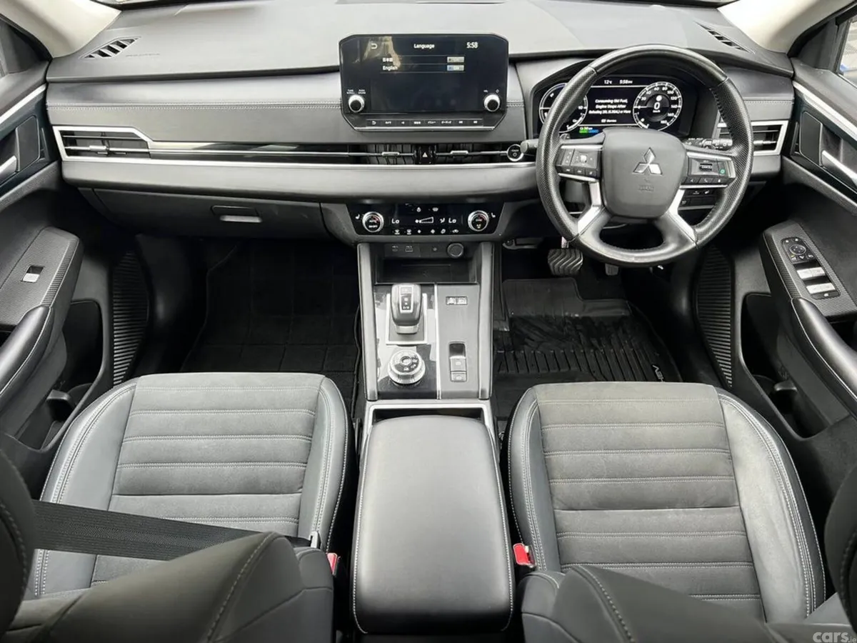 Mitsubishi Outlander SUV, Petrol Hybrid, 2022, Grey