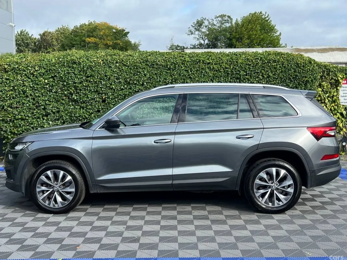 Skoda Kodiaq SUV, Diesel, 2023, Grey